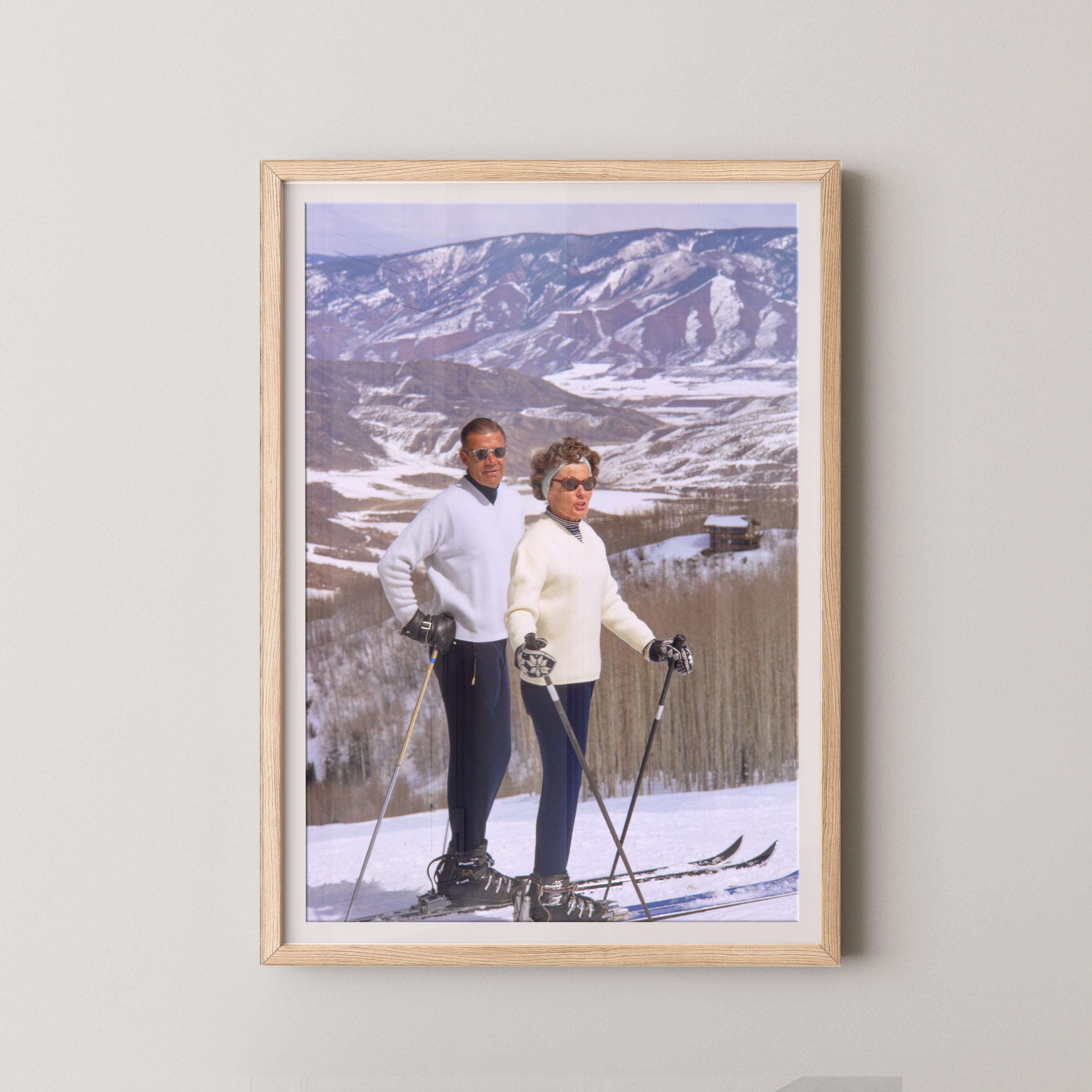 Retro Skiers